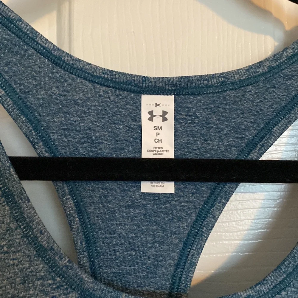 Under armour women’s threadborne banded bottom athletic tank top - Picture 3 of 5